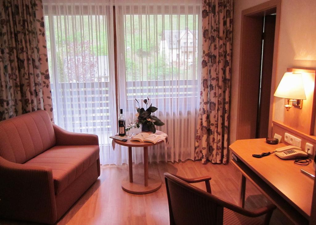 Gasthof Rodachtal Mit Gaestehaus Katharina Schwarzenbach am Wald Chambre photo